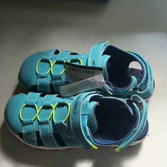 Sandals - Picture 3 of 3